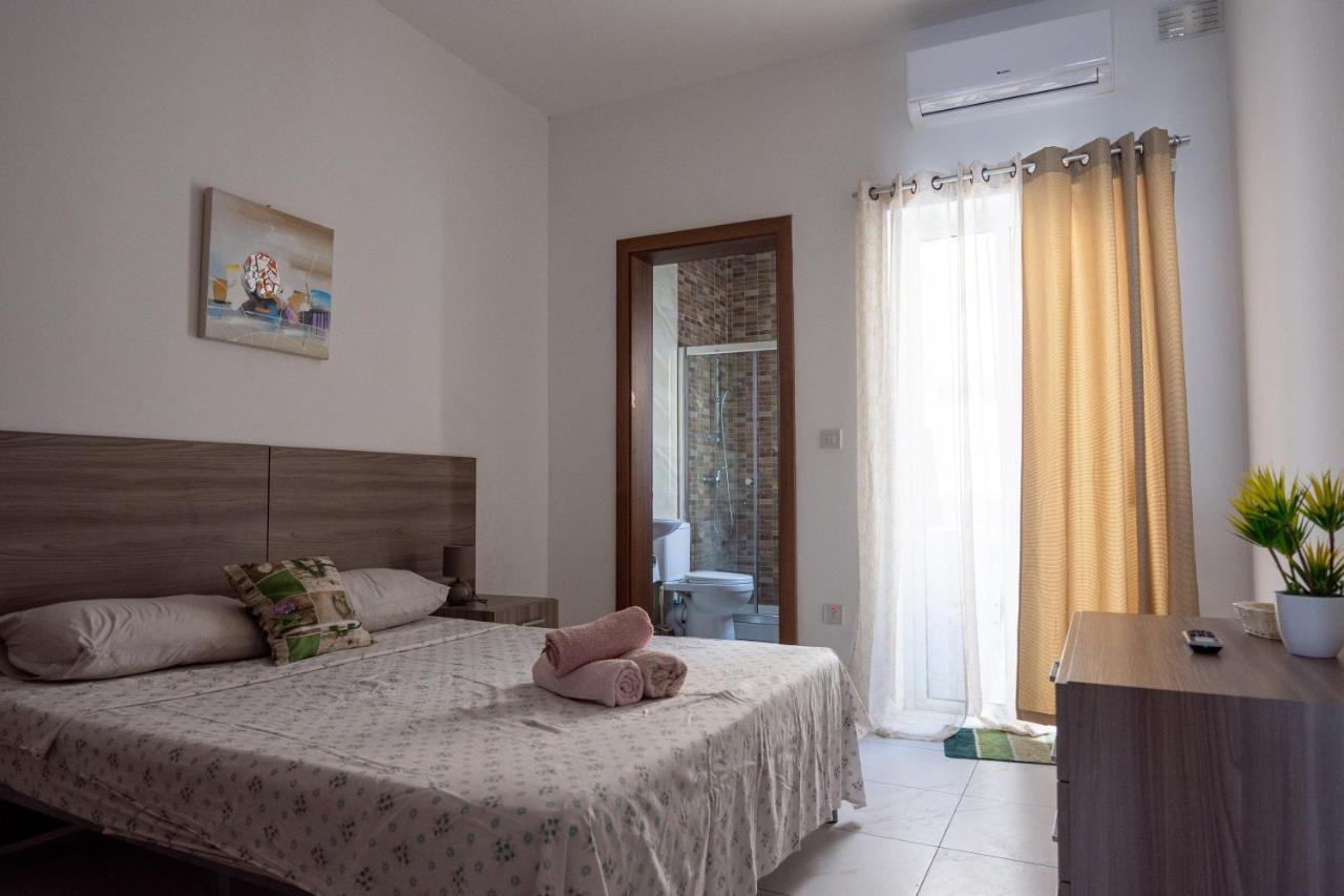 Seafront Apartment Between Valletta And Sliema Msida Exteriér fotografie